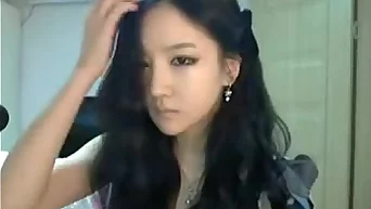 Hot korean girl on cam